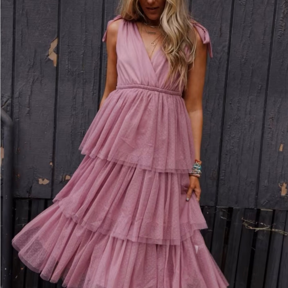 Pink V-Neck Sleeveless Midi Dress